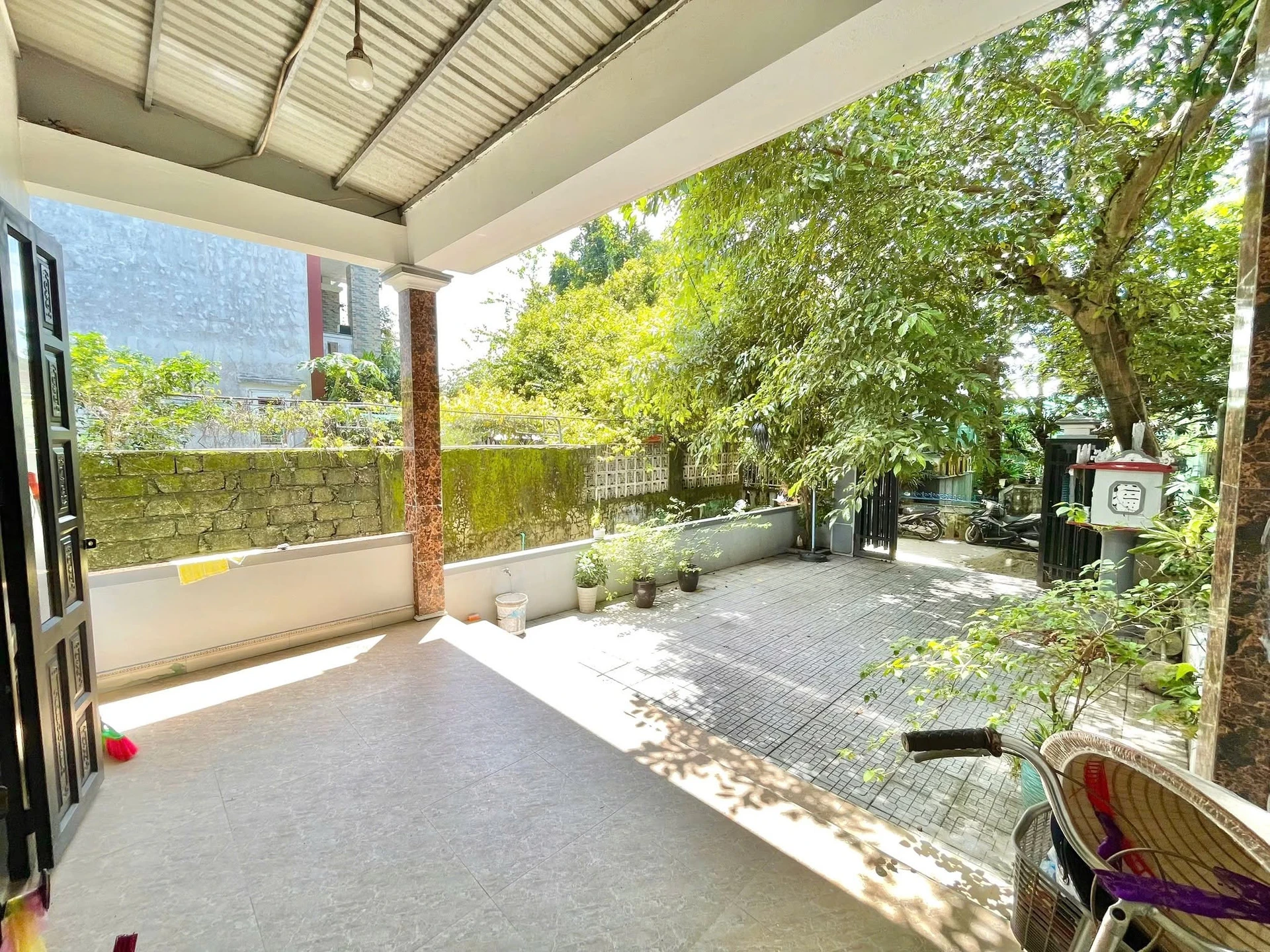 Bán nhà gác lửng 2 mặt tiền 137m² Hương Vinh 1,65 tỷ - Ảnh 1