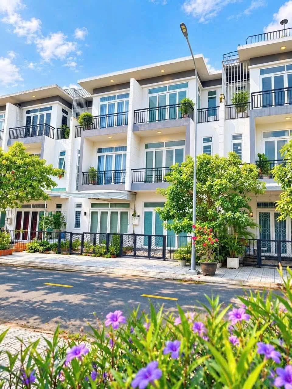 Bán nhà 75m2 Phúc An City, sổ hồng riêng 2,55 tỷ - Ảnh 1