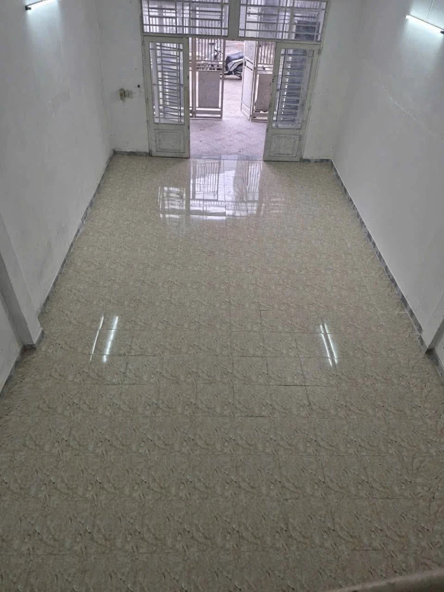 Cho thuê nhà Lê Trọng Tấn, 100m², 2PN, 12tr/tháng - Ảnh thu nhỏ 2