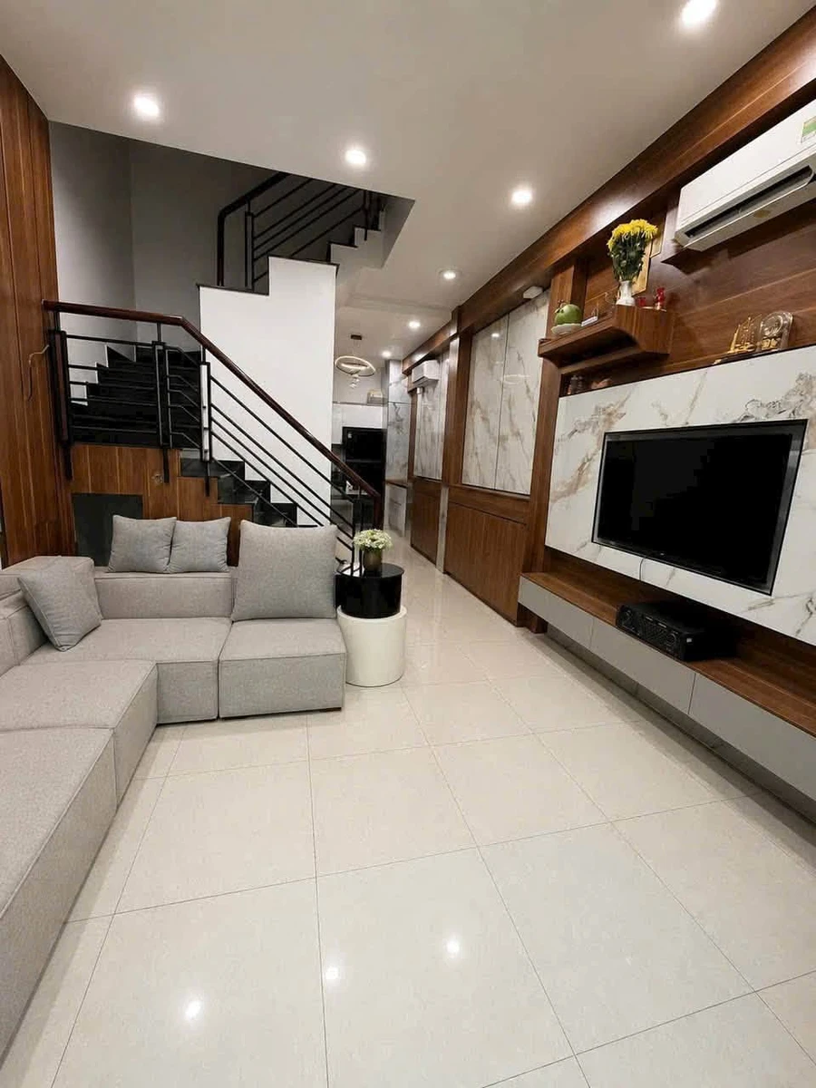 Nhà 4 tầng 120,5m² gần Gò Vấp, full nội thất, 4,7 tỷ - Ảnh thu nhỏ 2