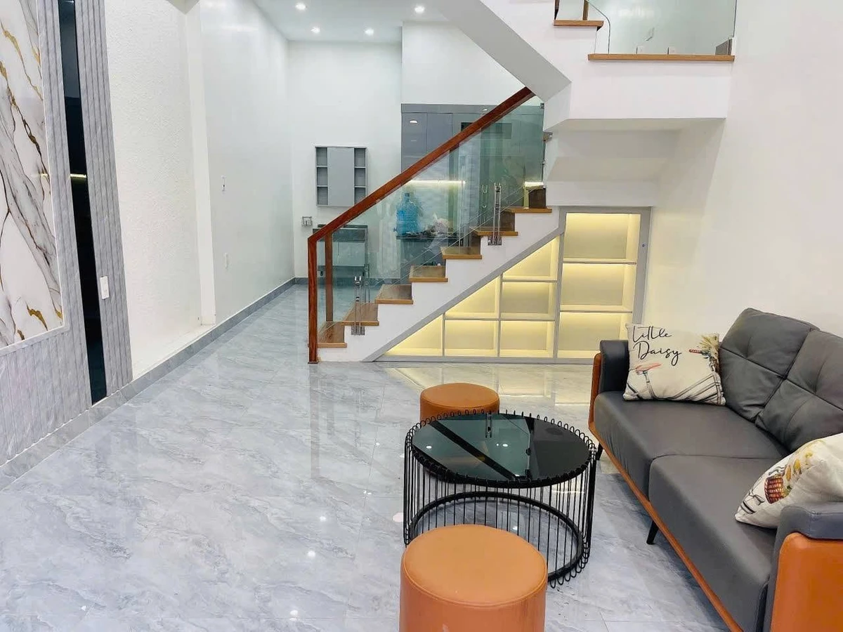 Bán nhà 3 tầng 41m2, 3PN gần Hoàng Minh Thảo, Quận 1 - Ảnh thu nhỏ 2