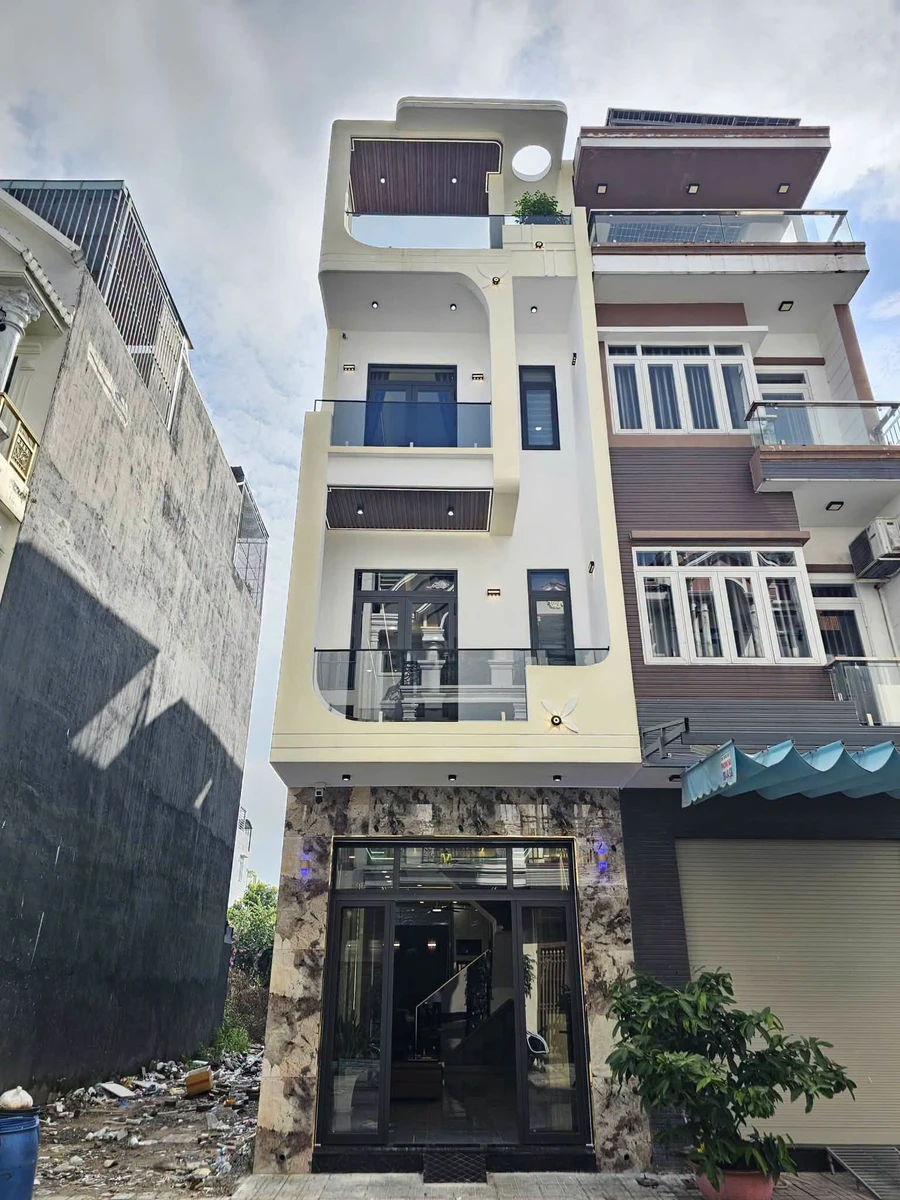 Bán nhà 1 trệt 2 lầu 60m2, 4 phòng ngủ, Thuận An, Bình Dương - Ảnh thu nhỏ 2