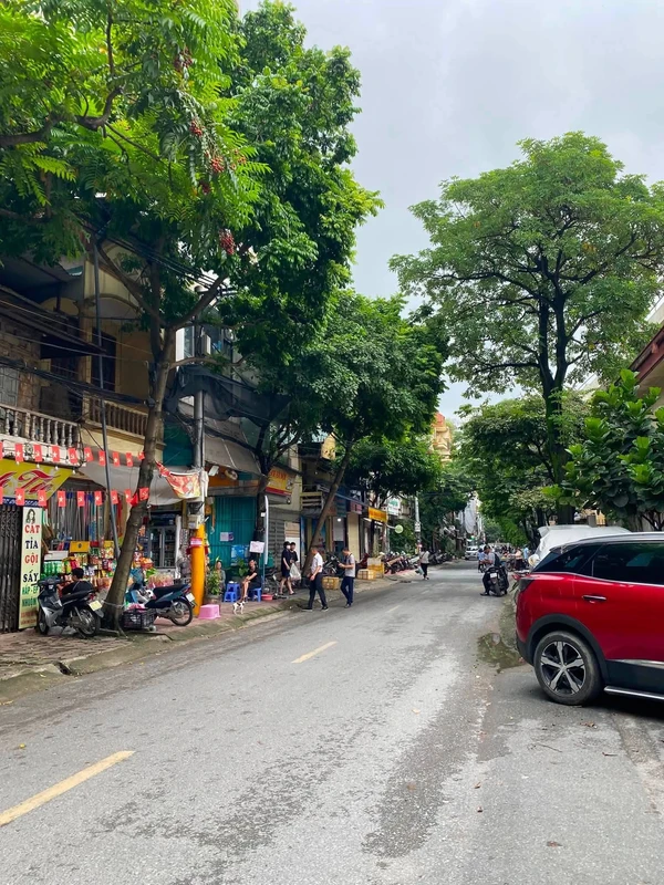 Bán nhà mặt phố Nguyễn Viết Xuân, 51m², 18 tỷ, Hà Đông