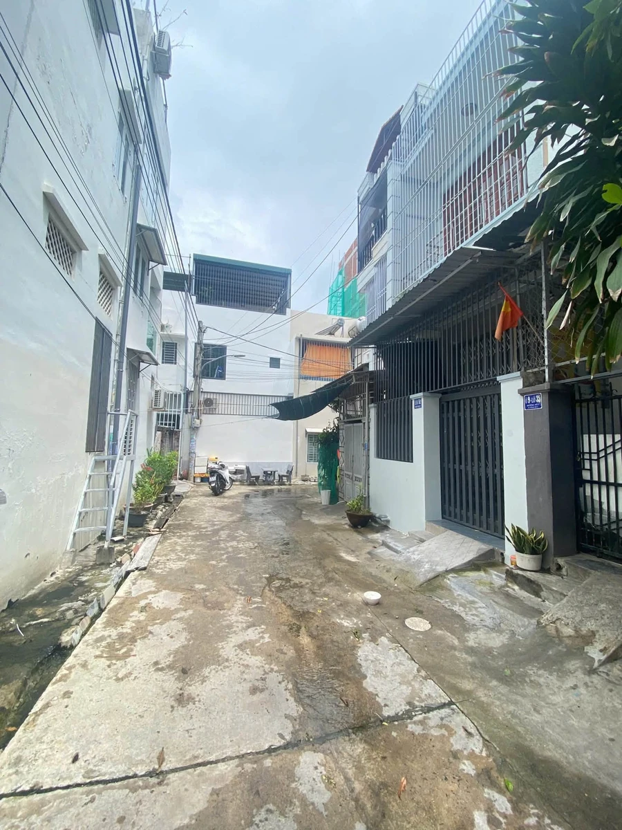 Bán nhà 1 trệt 2 lầu 60m² Nha Trang 4 tỷ - Ảnh thu nhỏ 3