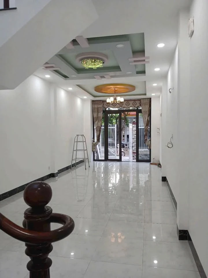 Bán nhà 1 trệt 1 lầu 111,6m2, 4 phòng ngủ, đường số 7 KDC Chợ Chùa, Phú Tân, Bến Tre - Ảnh thu nhỏ 2