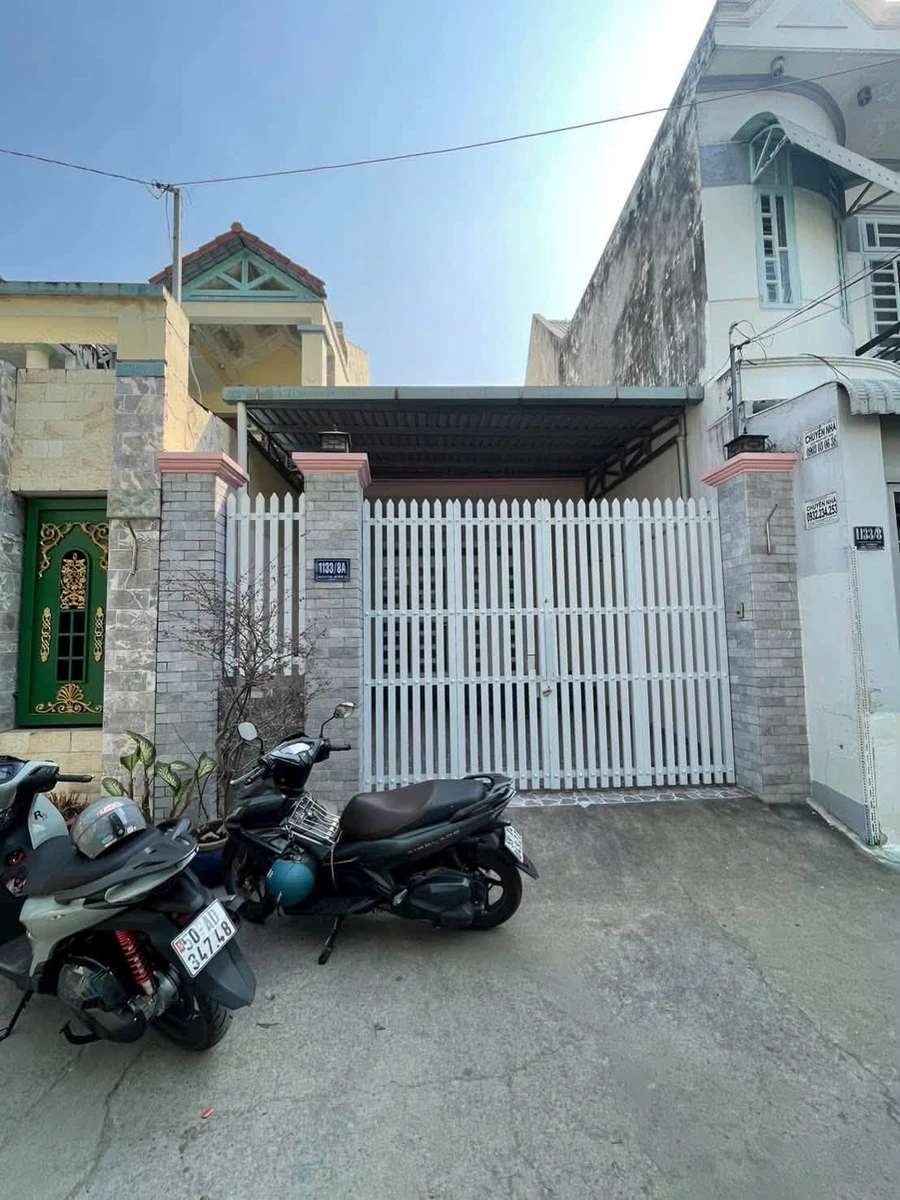 Bán nhà cấp 4 hẻm Nguyễn Duy Trinh 100m2, 2PN, P. Long Trường (Quận 9 cũ), giá 5,2 tỷ - Ảnh thu nhỏ 2