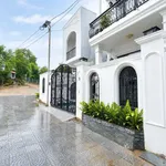 Nhà 3 tầng tân cổ điển 200m2, 4 PN, full nội thất 4,1 tỷ - Ảnh thu nhỏ 2