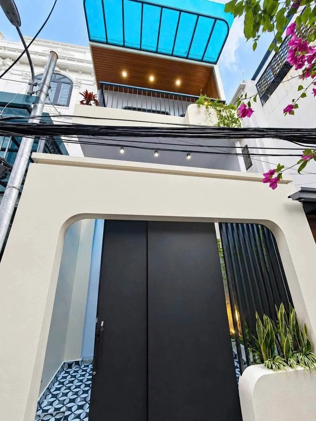 Bán nhà phố 3 tầng 67m² Trần Nguyên Hãn, Quận 1 - Ảnh 1
