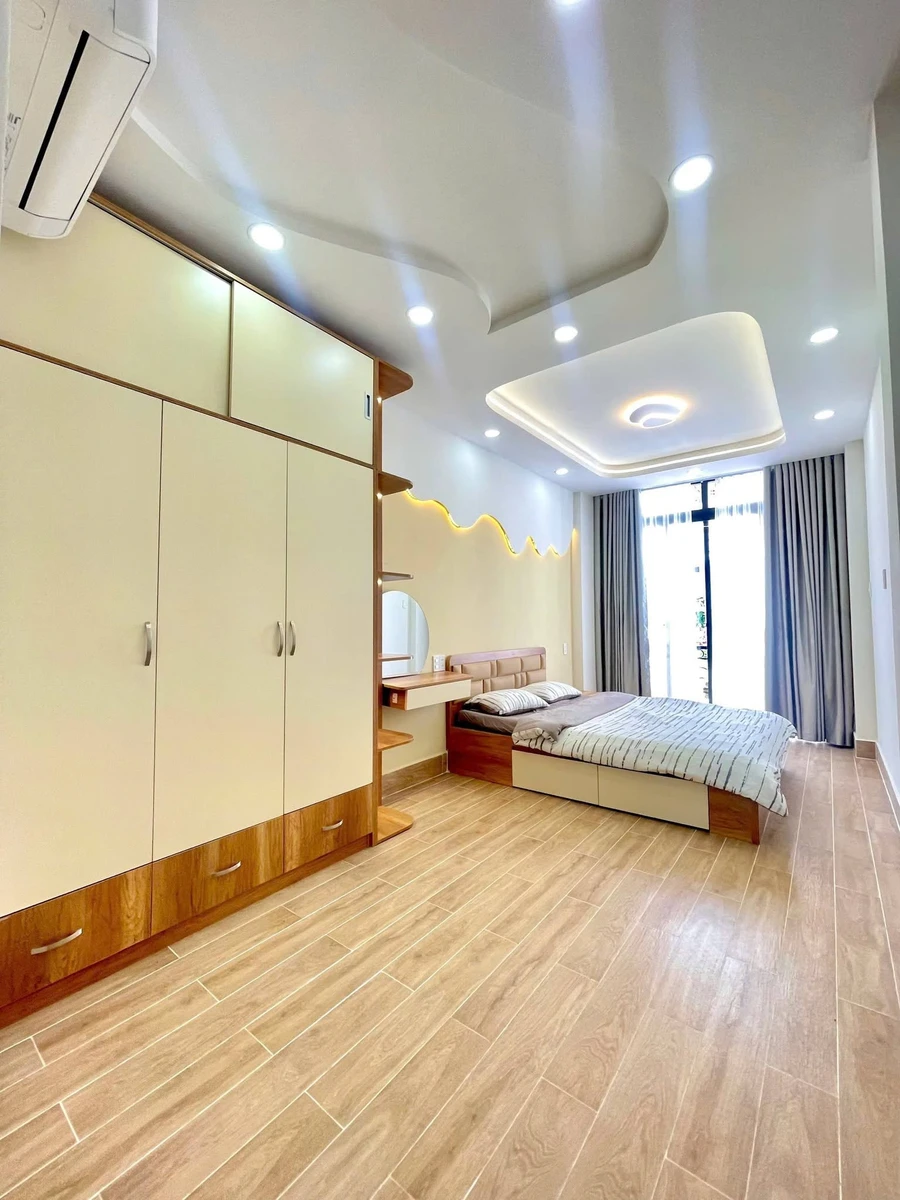 Bán nhà hẻm xe hơi 4m, 32m2, 4 phòng ngủ, trên 6 tỷ ở Tân Bình - Ảnh thu nhỏ 2