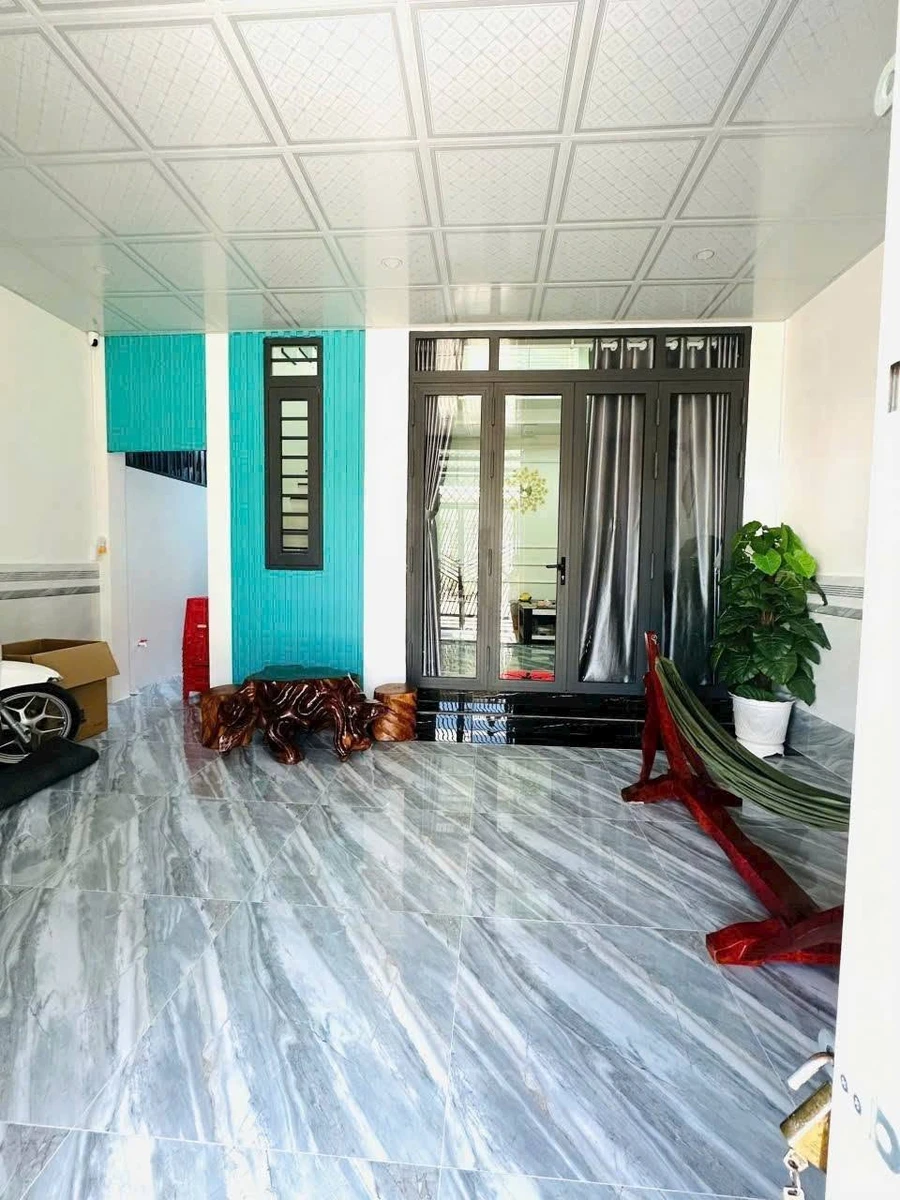 Bán nhà mặt tiền Nguyễn Cảnh Dị, Rạch Giá, 95m², 3 PN, 2.59 tỷ - Ảnh 1