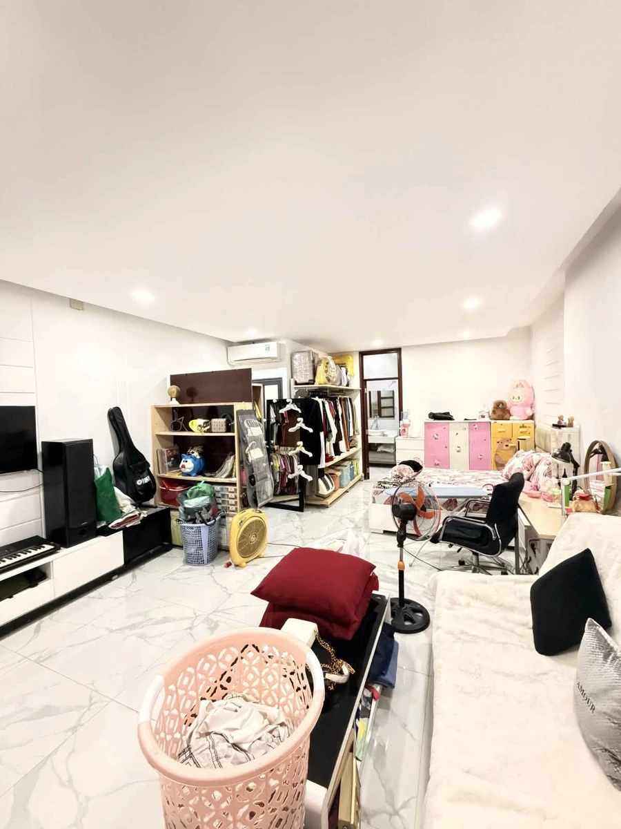 Bán nhà mặt tiền 110m2, 6 phòng ngủ, Phan Xích Long, Quận 3, 27 tỷ - Ảnh thu nhỏ 2