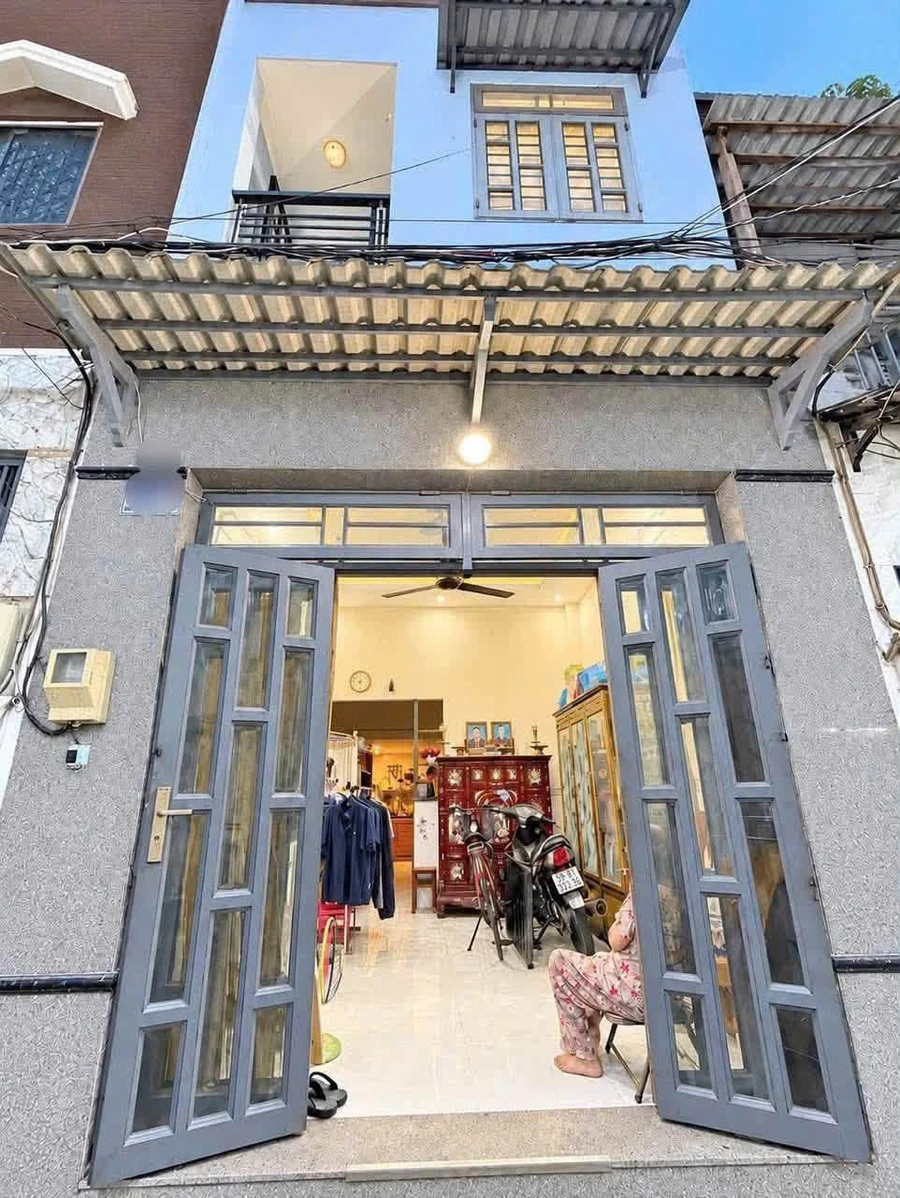 Bán nhà hẻm xe hơi 3 tầng 3PN, 42m², Quận 8 - 4 tỷ - Ảnh 1