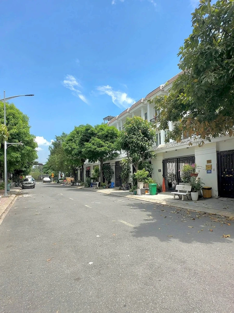 Bán nhà hoàn công 4 phòng 92m² KDC Hoàng Nam 3 Dĩ An - Ảnh thu nhỏ 4