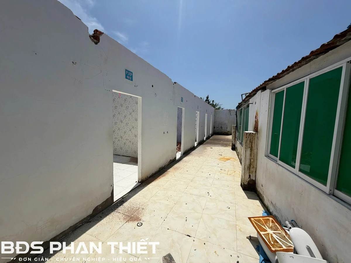 Bán nhà 9 phòng 667.8 m² Phú Tài Phan Thiết 9.3 tỷ - Ảnh thu nhỏ 2