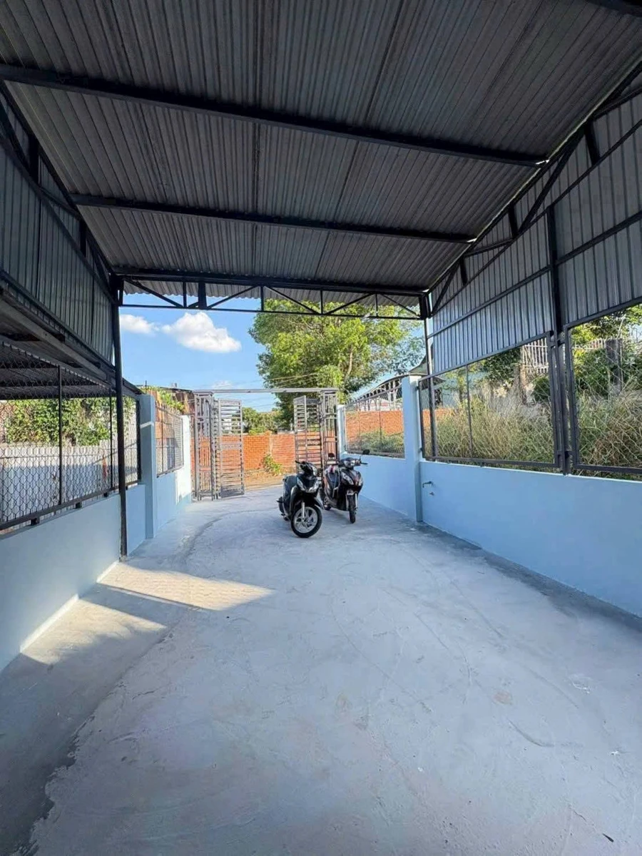 Bán nhà 4PN Tân Xuân 198m² giá 1 tỷ 1 - Ảnh thu nhỏ 3