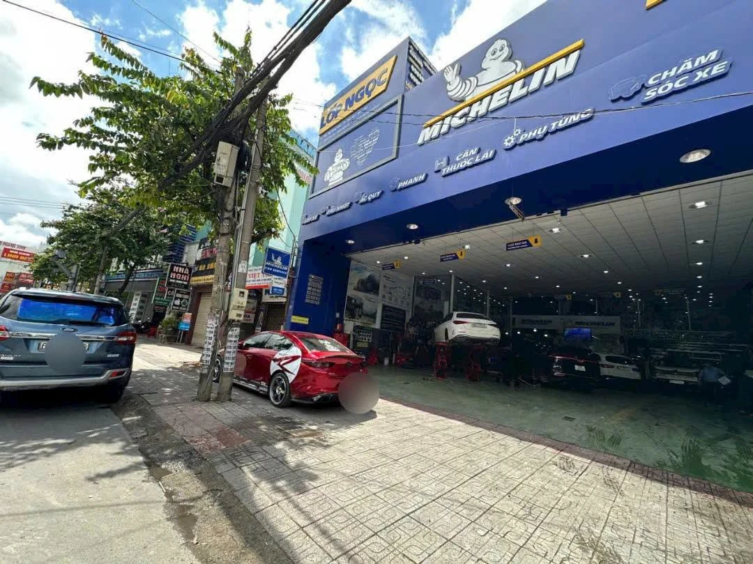 Bán nhà mặt tiền Đồng Khởi 270m2, Quận 1 - 18 tỷ 999 triệu - Ảnh thu nhỏ 2