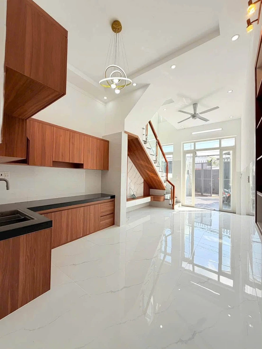 Bán nhà mới 4x19, 3 phòng ngủ, 2 WC gần ngã 4 Sở Sao, đường Nguyễn Văn Thành, giá 2,65 tỷ - Ảnh thu nhỏ 3