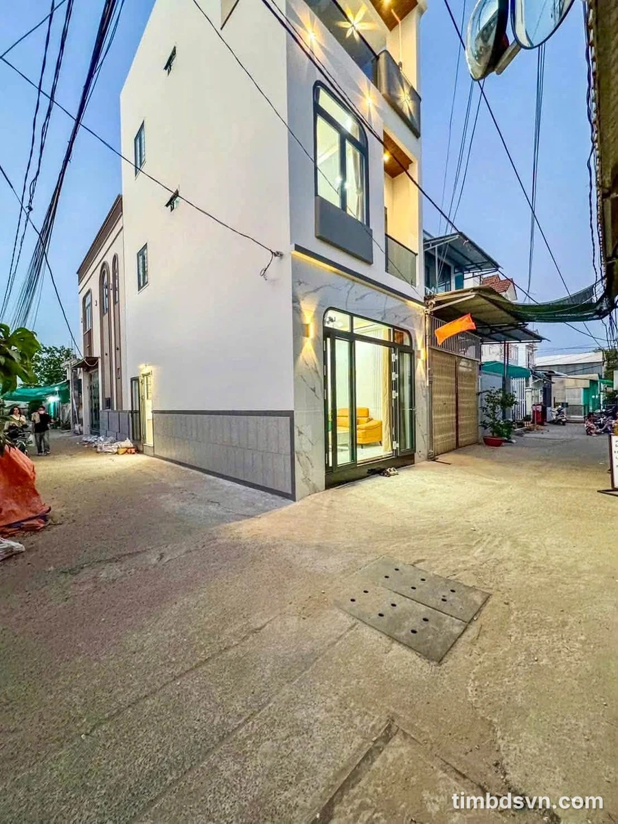 Nhà mới góc 2 mặt tiền 121,5m² gần Hồ Bún Xáng, Cần Thơ - Ảnh thu nhỏ 2