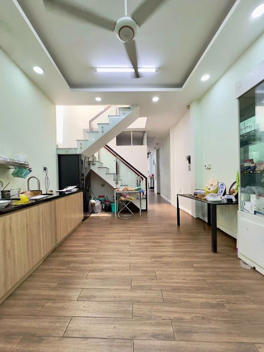 Bán nhà mặt tiền Bắc Hải Q10, 100m2, 3 tầng, 16 tỷ - Ảnh thu nhỏ 2