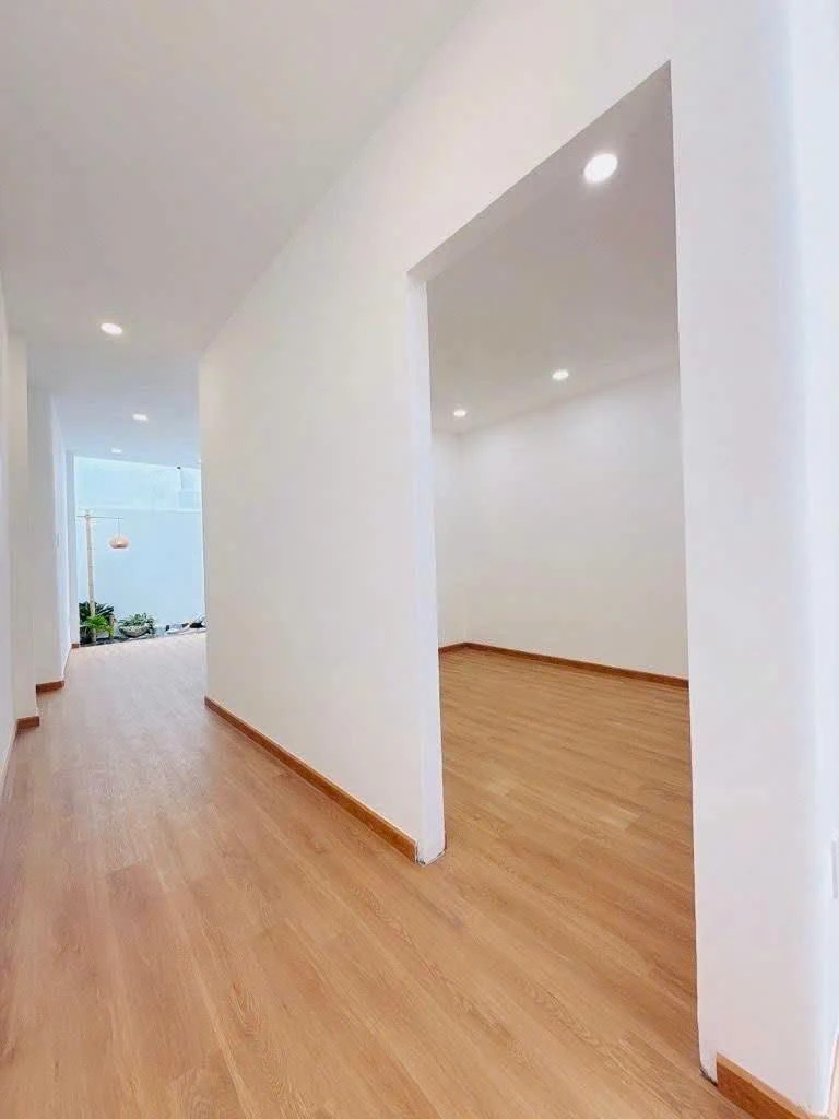 Bán nhà hẻm 1 trệt 1 lầu 66m² 3PN Đoàn Văn Bơ, Quận 4, giá 7,5 tỷ - Ảnh thu nhỏ 4