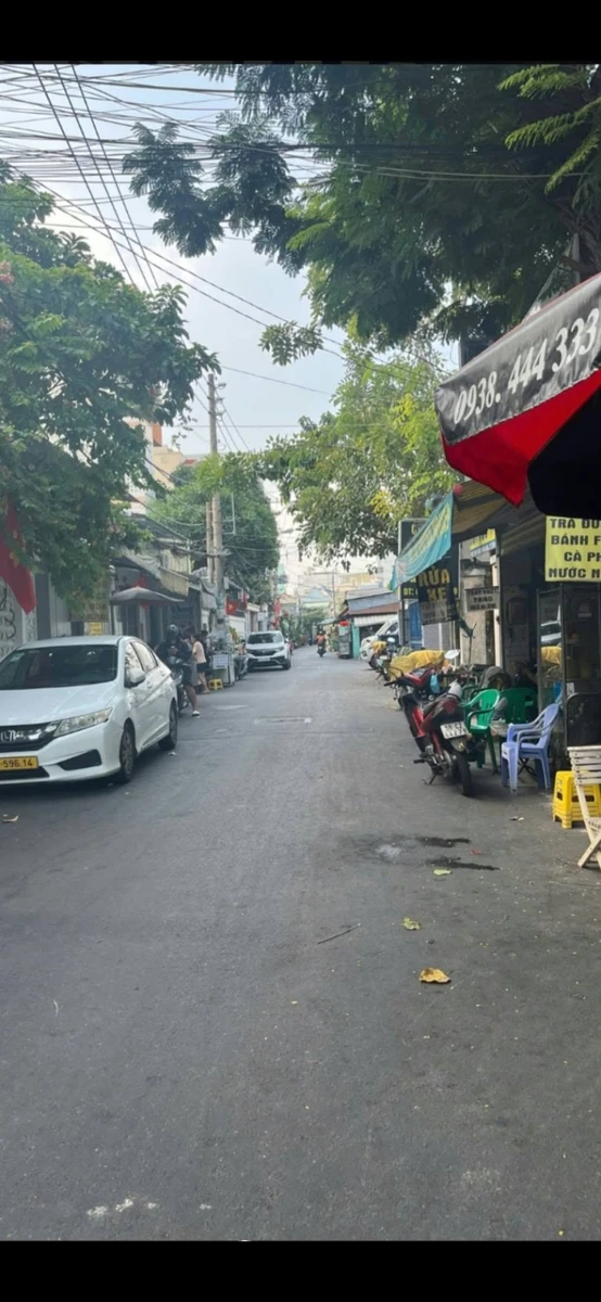 Bán nhà mặt tiền hẻm xe hơi 108m2 đường Bùi Văn Ba, Quận 7, đang cho thuê - Ảnh 1