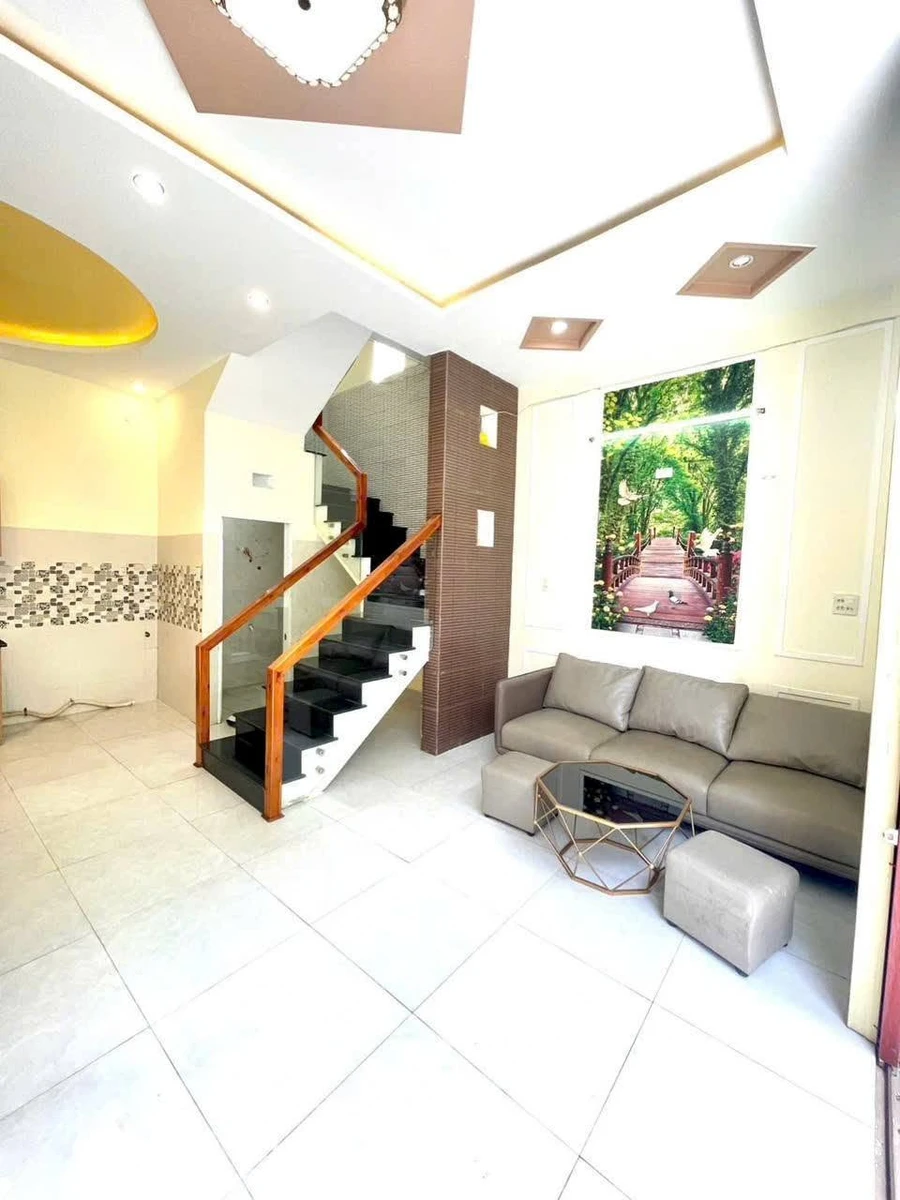 Bán nhà Quy Nhơn 38m² 2 phòng ngủ 1 tỷ 990 - Ảnh 1