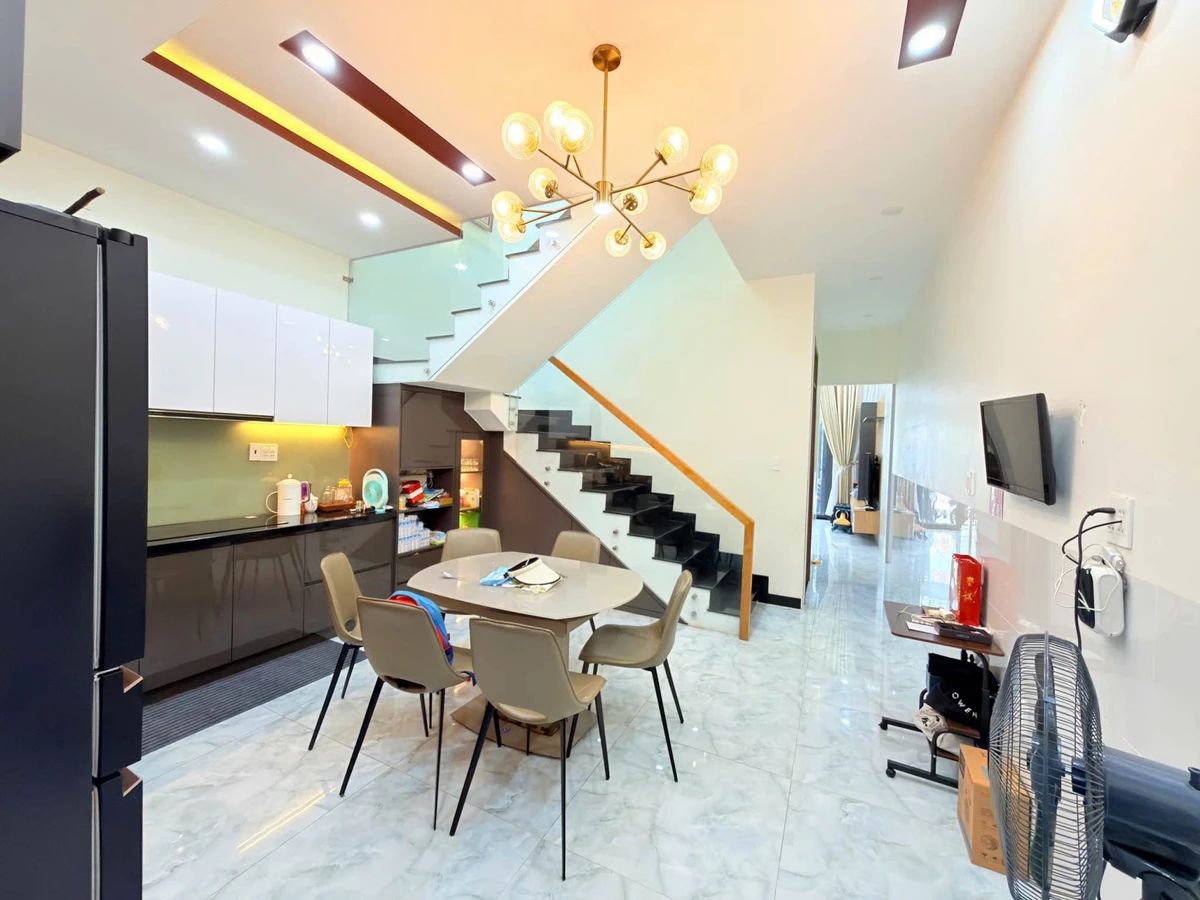 Bán nhà 1 trệt 1 lầu 3PN đường Trần Văn Thi, Phường Long Khánh, giá 2,65 tỷ - Ảnh thu nhỏ 4