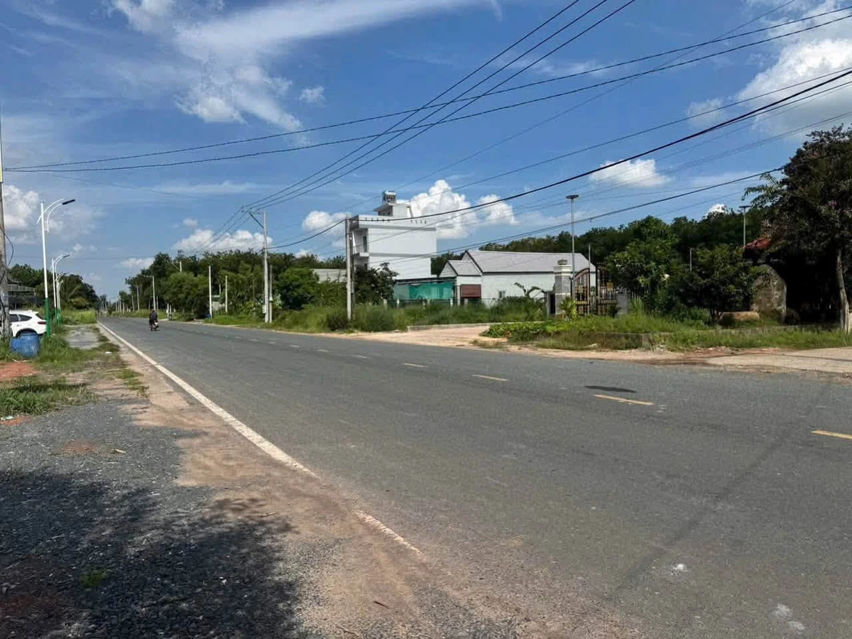 Bán đất 10x40m, mặt tiền 32m sát KCN Minh Hưng 3, 650 triệu - Ảnh 1