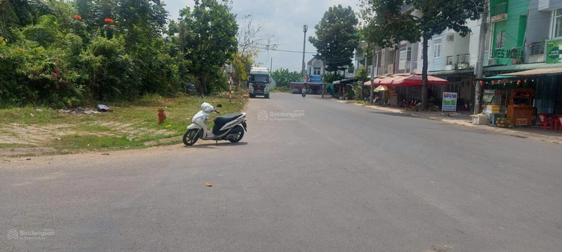 Nền 105 m2 trục chính khu công nghiệp Bình Minh (ngay cầu Cần Thơ) giá 1 tỷ 700