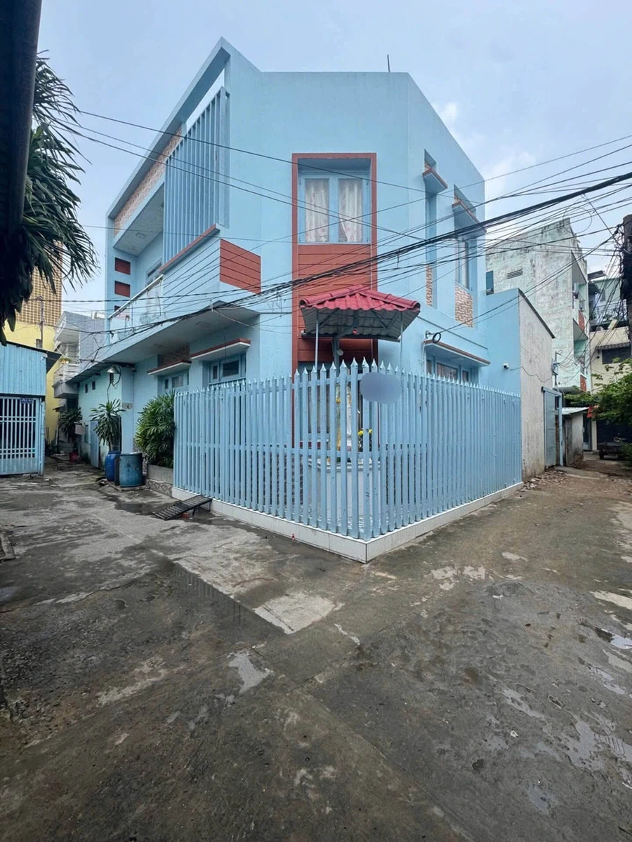 Bán nhà lô góc đường Lê Đình Cẩn 70m2 (7x10) gần Khu Tên Lửa, Bình Tân, giá nhỉnh 4 tỷ - Ảnh thu nhỏ 2