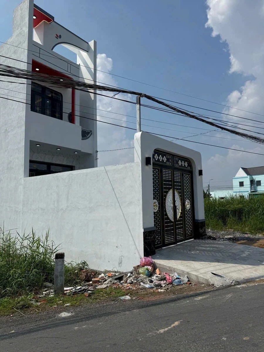 Bán nhà mặt tiền đường Lương Văn Tiên, 4x27m, 1 trệt 1 lầu 4PN, gần Ngã Tư Gia Bảo, Cần Giuộc - Ảnh thu nhỏ 2