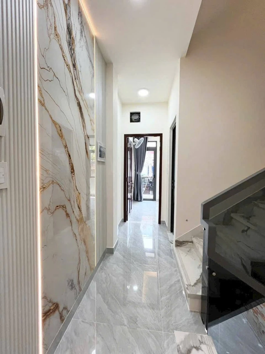 Bán nhà 4 tấm mặt tiền Vĩnh Hội, Quận 4, 136m2 - Ảnh thu nhỏ 5