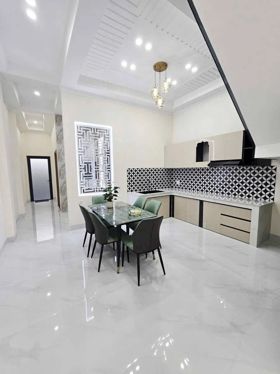 Bán nhà lầu mặt tiền Nguyễn Văn Linh, Tây Ninh, 110m2, 2.59 tỷ - Ảnh thu nhỏ 3