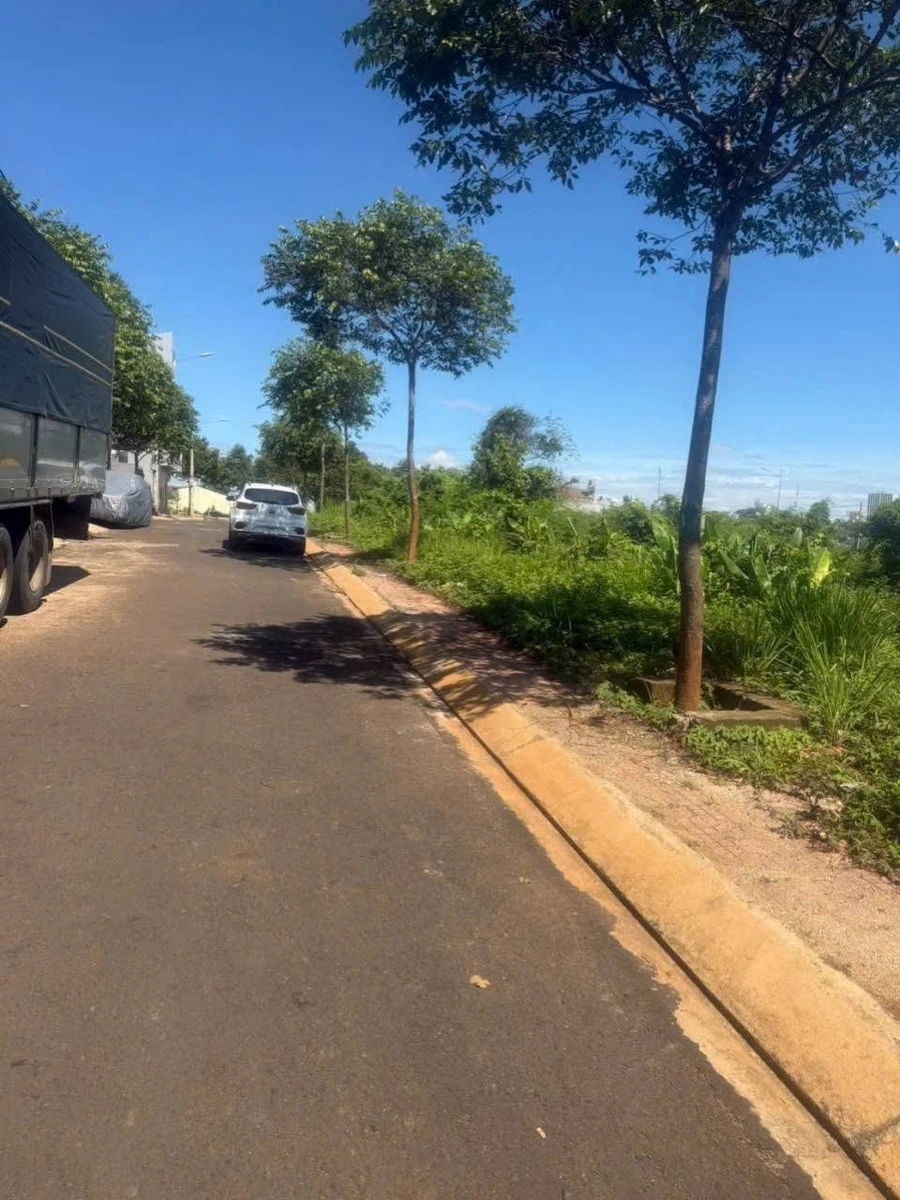 Bán biệt thự đường Vũ Trọng Phụng, Đắk Lắk, 216m², 8,9 tỷ - Ảnh thu nhỏ 3