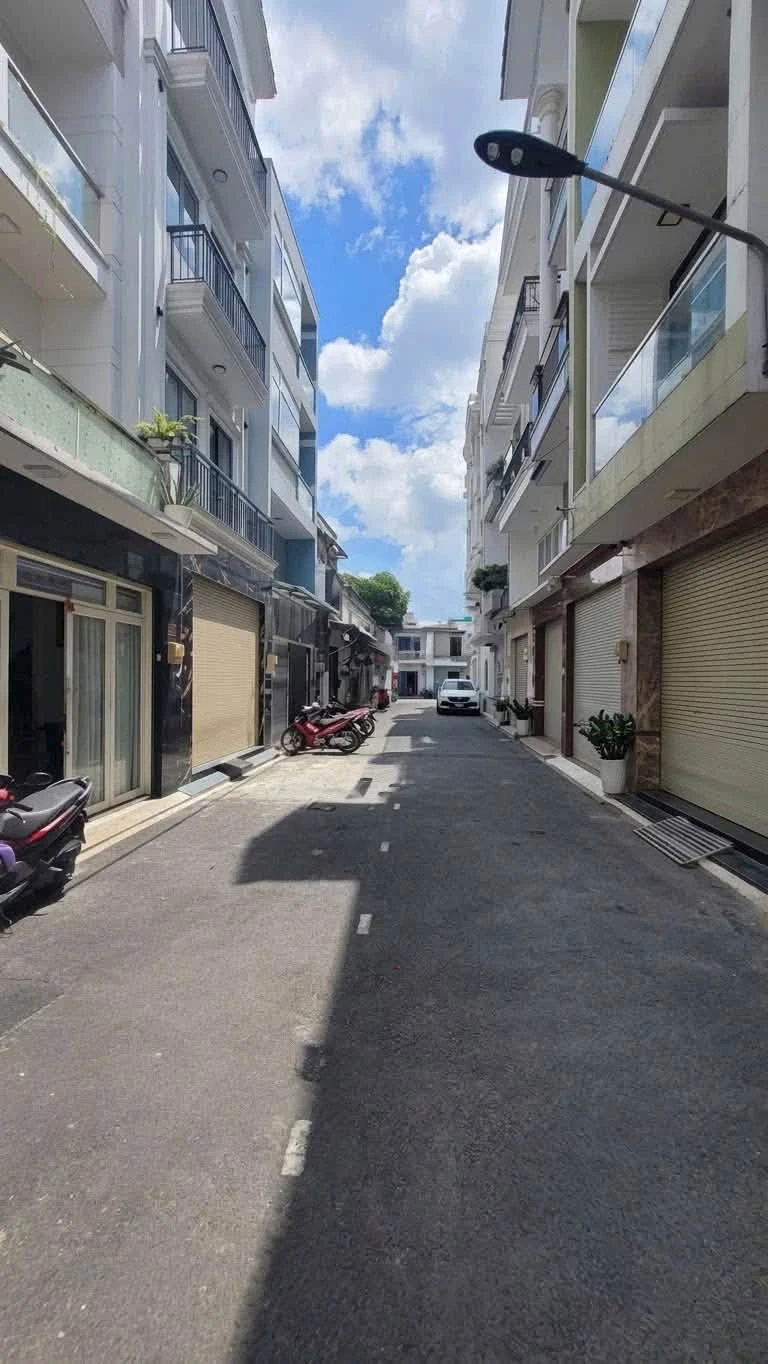 Bán nhà hẻm ô tô 6m Phạm Văn Bạch, Tân Bình, 54m2, 3 tầng 4PN, nhỉnh 7 tỷ - Ảnh 1