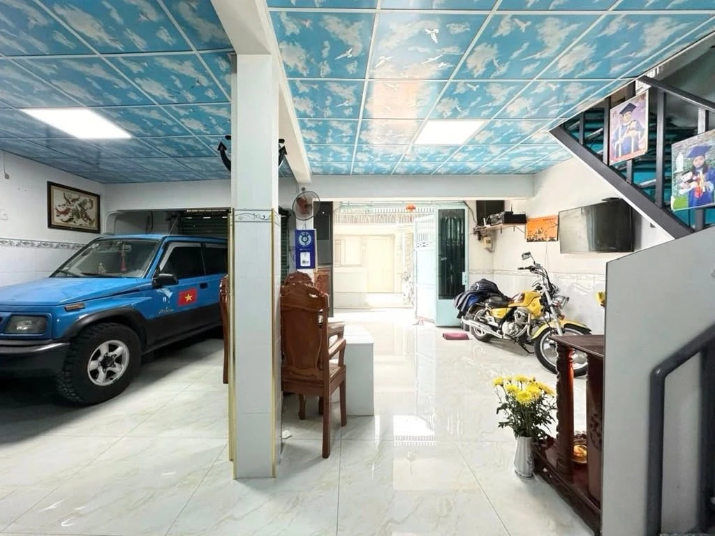 Bán nhà hẻm xe hơi 2 tầng 54m2 gần chợ Bà Chiểu 7,2 tỷ - Ảnh 1
