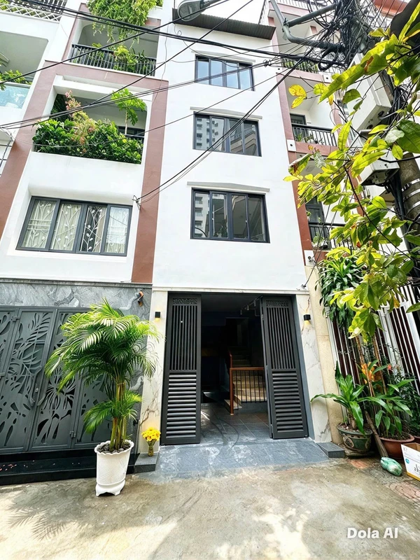 Bán nhà 4 tầng 35m² Bạch Đằng Nha Trang, 7.3 tỷ
