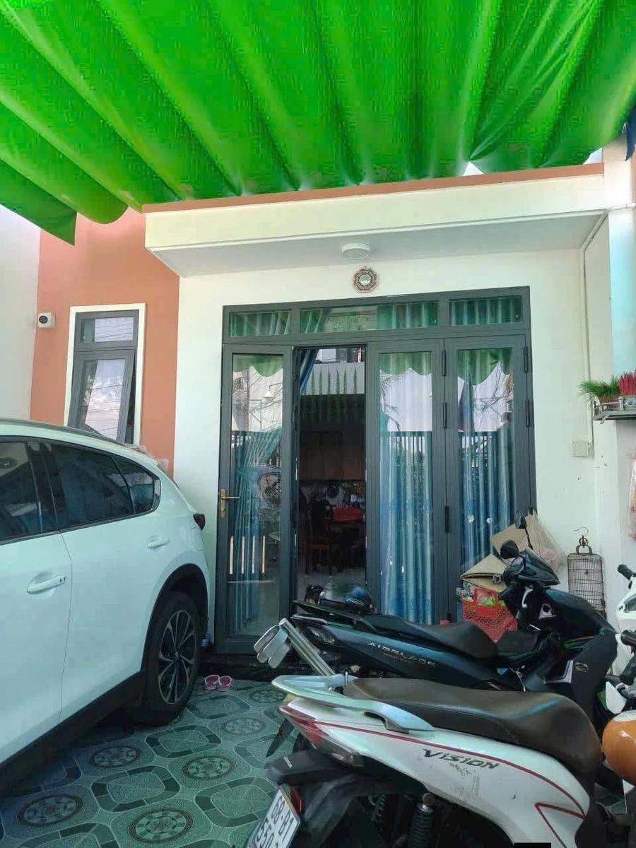 Bán nhà Nhà Bè 99.9m2 2PN, gần chợ Búng, giá 3 tỷ 950 triệu - Ảnh thu nhỏ 2