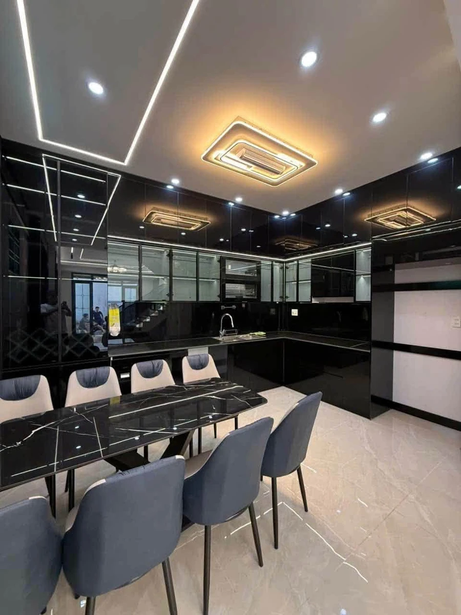 Bán nhà phố 4 tầng 50m² mặt tiền Hồ Sen, Quận 1 - Ảnh thu nhỏ 5