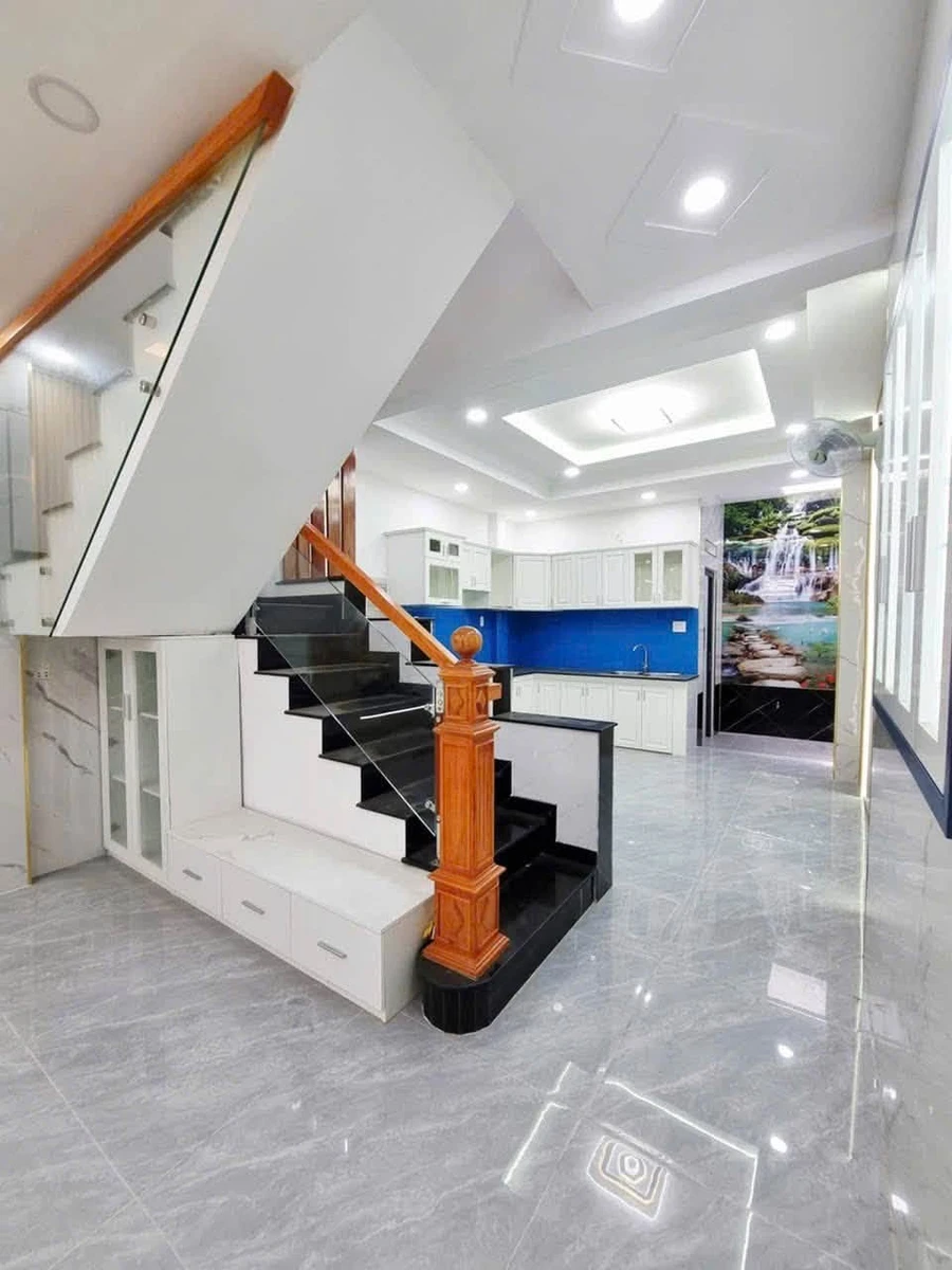 Bán nhà góc 2 tầng 49m² hẻm xe hơi đường Hiệp Thành 35, Quận 12, giá 4,5 tỷ - Ảnh thu nhỏ 5