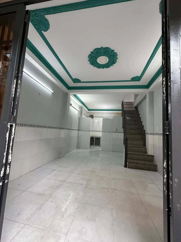 Bán nhà hẻm trệt lầu 32m2 Phường Chánh Hưng Quận 8, giá 3,15 tỷ