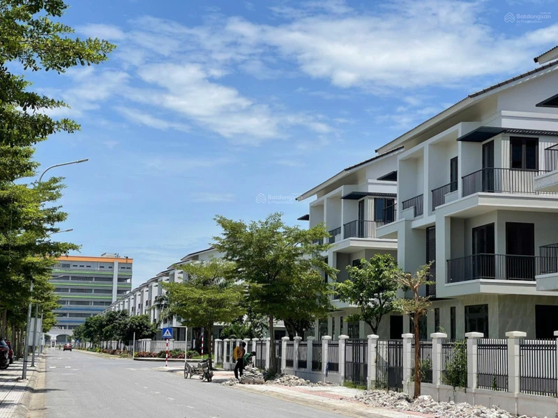 Bán biệt thự Centa Riverside, 7,4 tỷ, 120m2, pháp lý đầy đủ, giá cực chất, uy tín