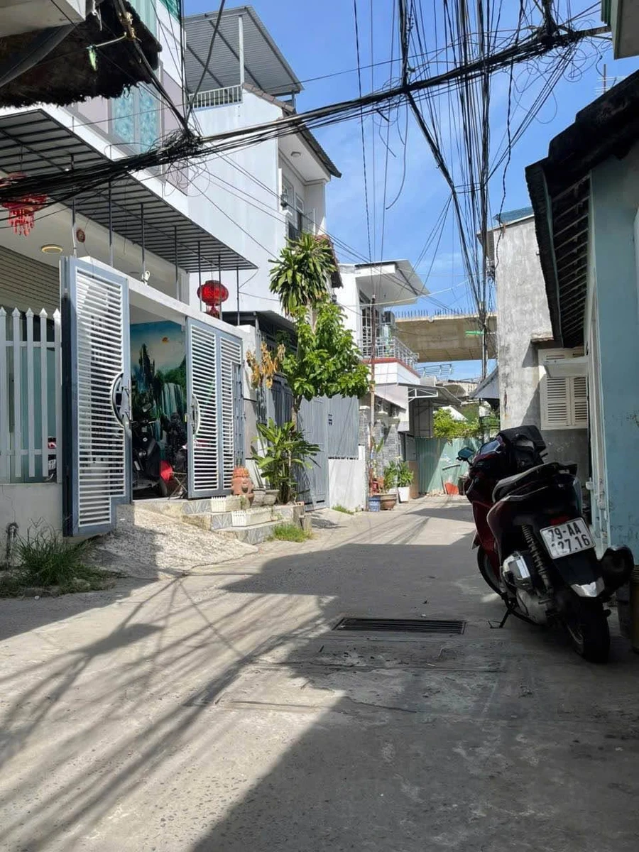 Bán nhà 3 tầng 53,7m² Nha Trang, 3 tỷ 200 triệu - Ảnh thu nhỏ 2