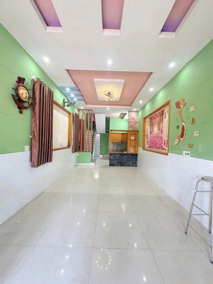 Cho thuê nhà 1 trệt 1 lầu 3PN 80m² Quận 1, 6 triệu/tháng - Ảnh 1