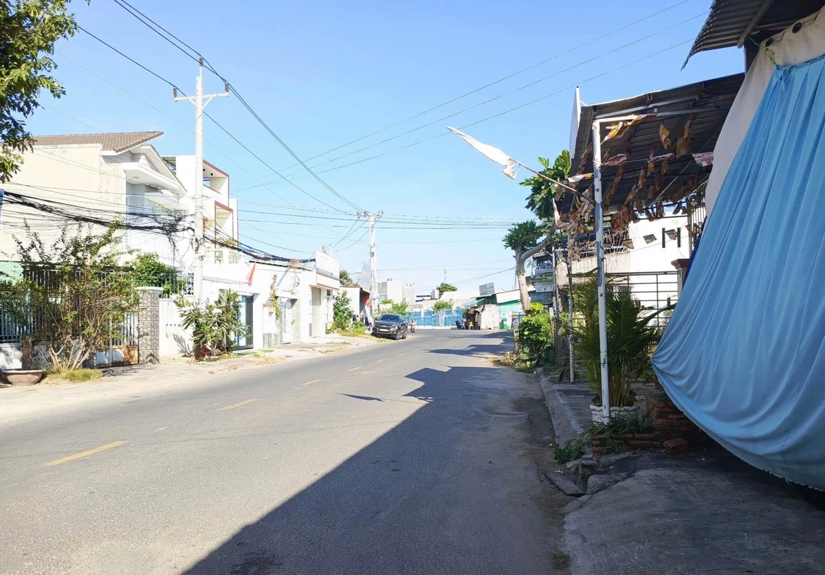 Bán nhà trọ 6 phòng 320m² Phong Nẫm, Phan Thiết 2 tỷ - Ảnh 1