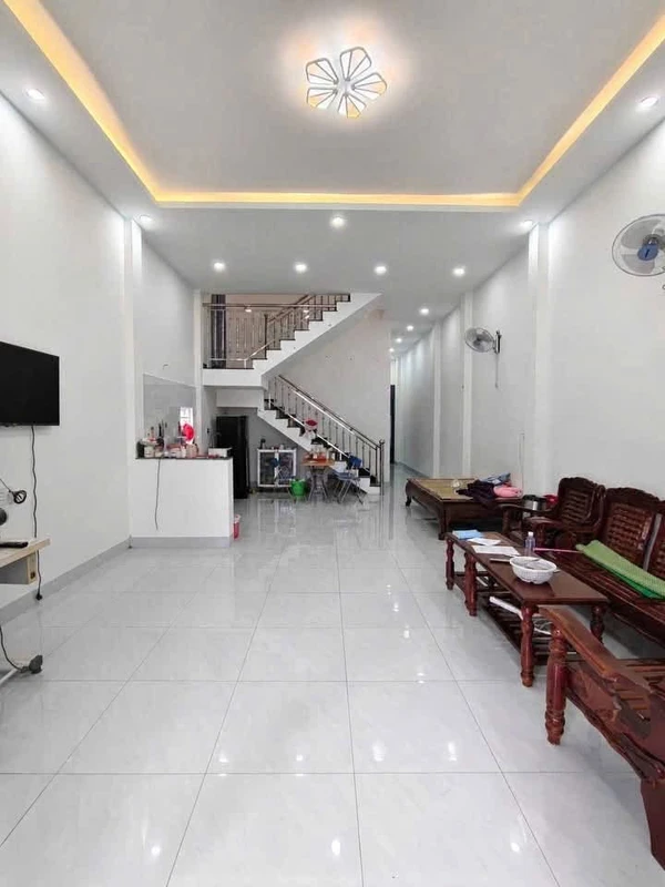 Bán nhà 1 mê 120m² Y Nhuê, Buôn Ma Thuột 3 tỷ 50