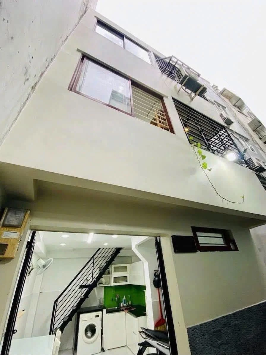 Bán nhà 3 tầng hẻm Huỳnh Văn Bánh, Phú Nhuận, 18m2, giá 4 tỷ - Ảnh thu nhỏ 2