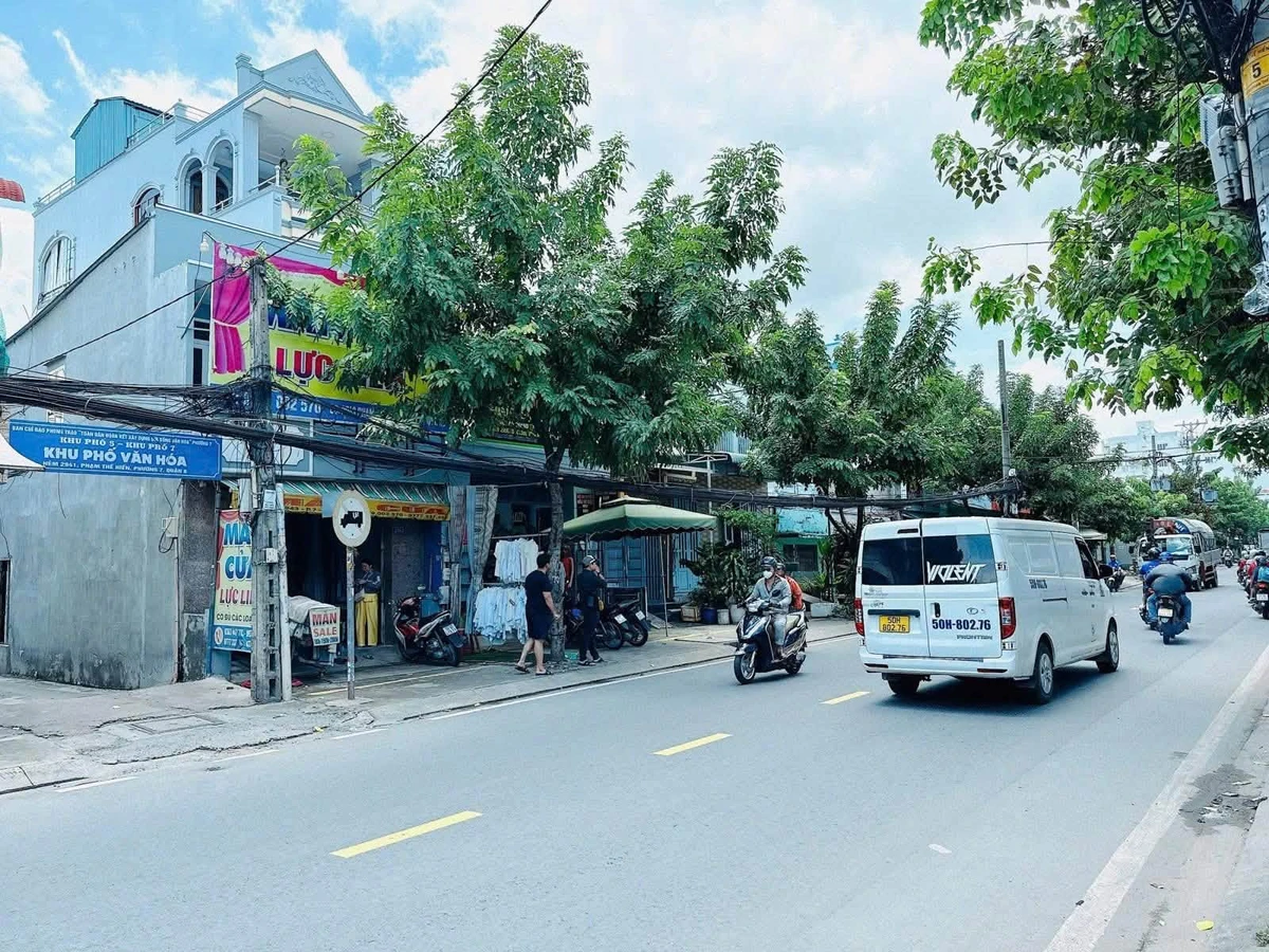 Bán nhà 2 tầng 3PN nở hậu 34,8m² đường Bùi Minh Trực, Quận 8 giá 4,85 tỷ - Ảnh 1