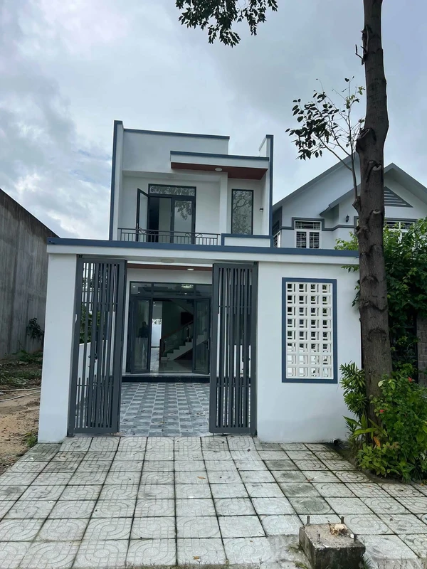 Bán nhà Bến Cát Bình Dương 150m2 giá 2 tỷ 550