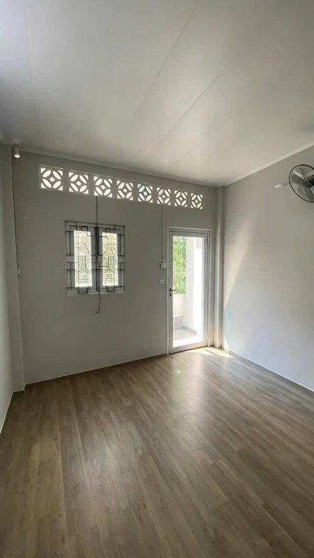 Cho thuê nhà 2PN Nguyễn Tri Phương, Quận 10 - 13tr/tháng
